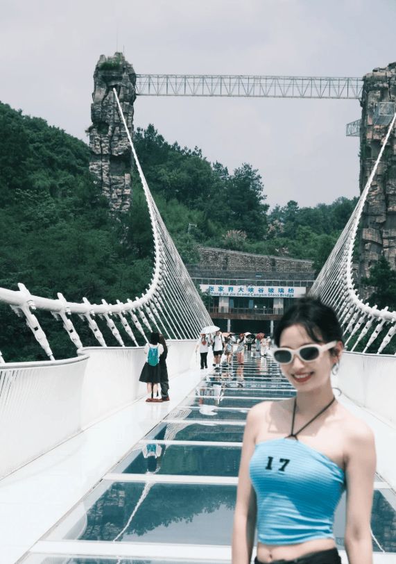 攻略：2025暑假张家界亲子游五日游凯发K8登录湖南张家界旅游景点大全(图1)